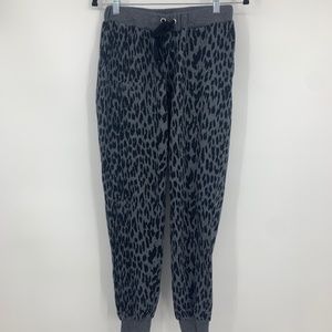 Vince Camuto‎ womens XS leopard jogger pant jacquard gray joggers soft warm NEW